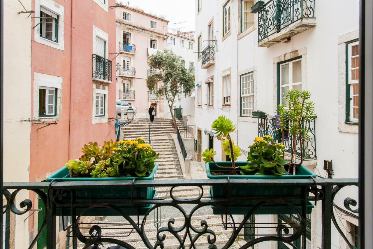 Joivy Charming Apt Near Fado Museum Lisbon Exterior photo