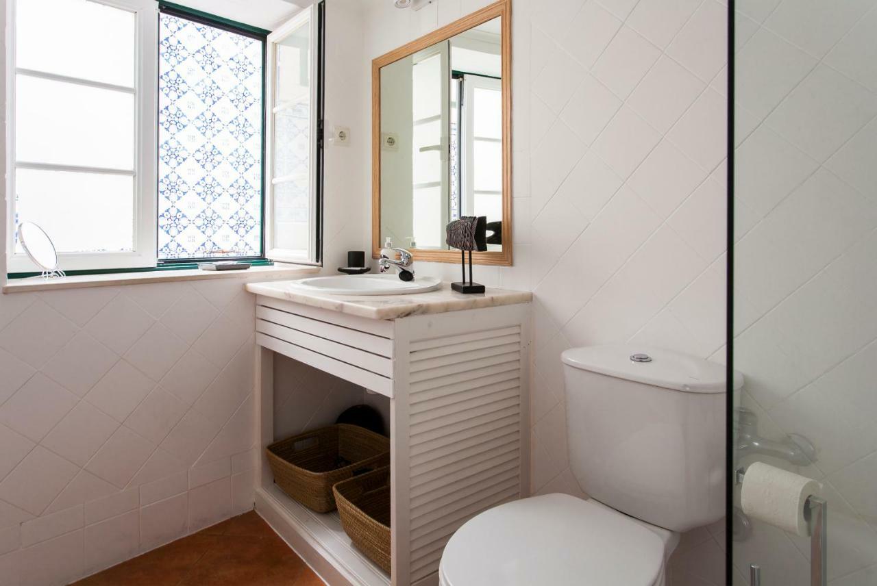 Joivy Charming Apt Near Fado Museum Lisbon Exterior photo