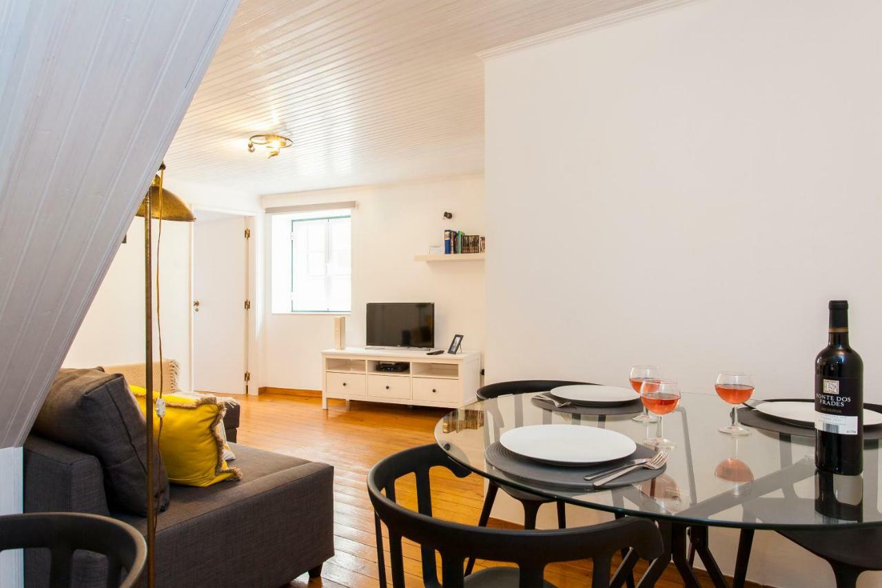 Joivy Charming Apt Near Fado Museum Lisbon Exterior photo