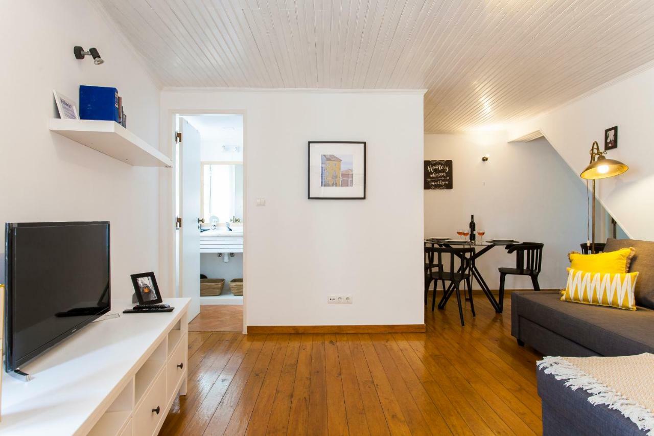 Joivy Charming Apt Near Fado Museum Lisbon Exterior photo