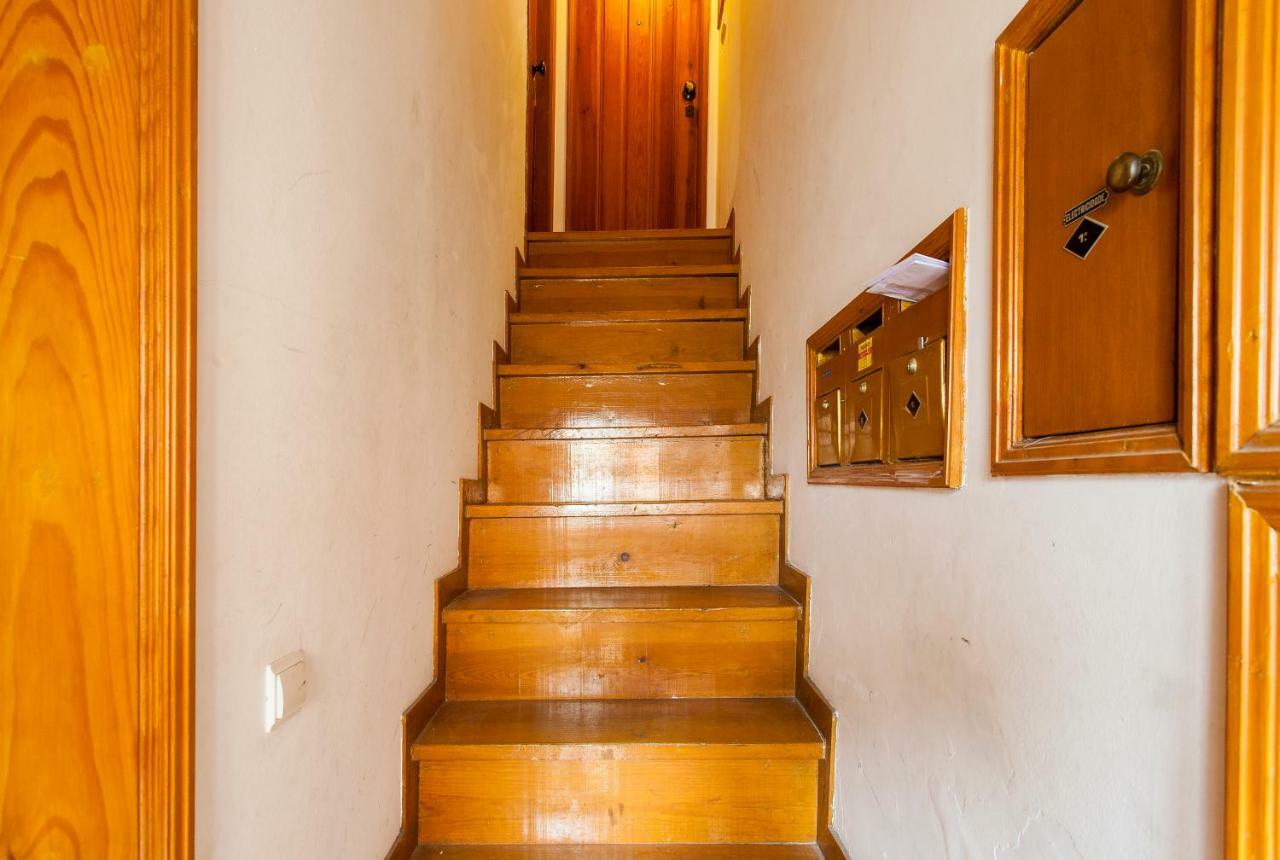 Joivy Charming Apt Near Fado Museum Lisbon Exterior photo
