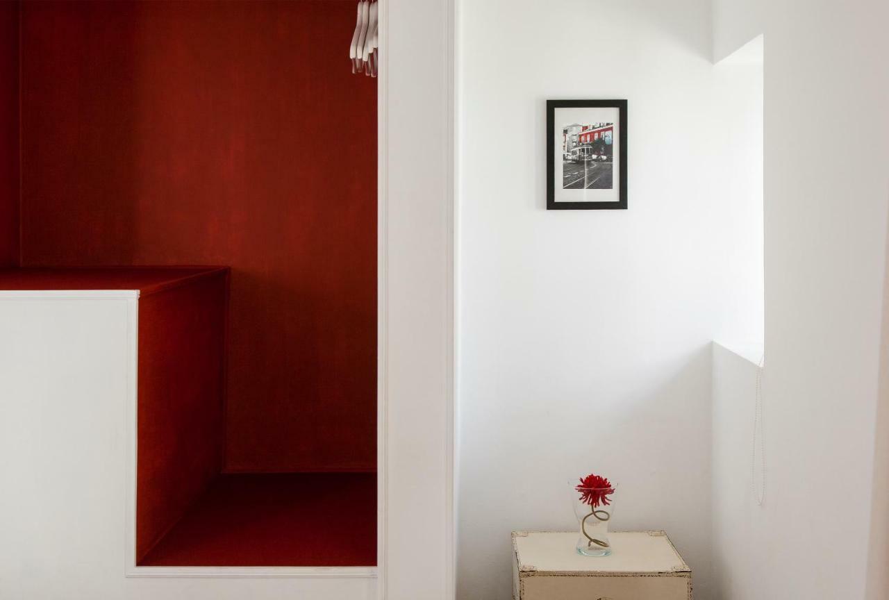 Joivy Charming Apt Near Fado Museum Lisbon Exterior photo